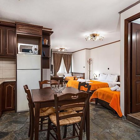 Limnaio Hotel Khrisokhórafa Buitenkant foto