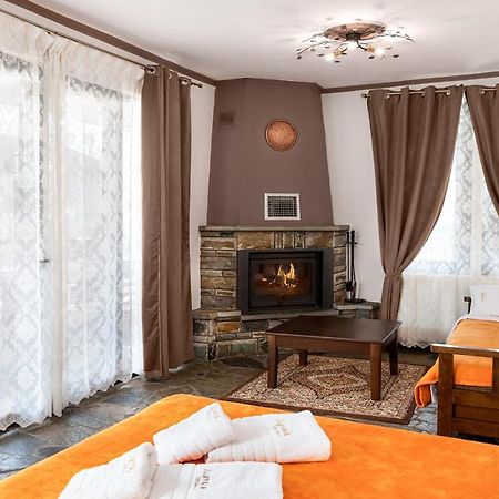 Limnaio Hotel Khrisokhórafa Buitenkant foto