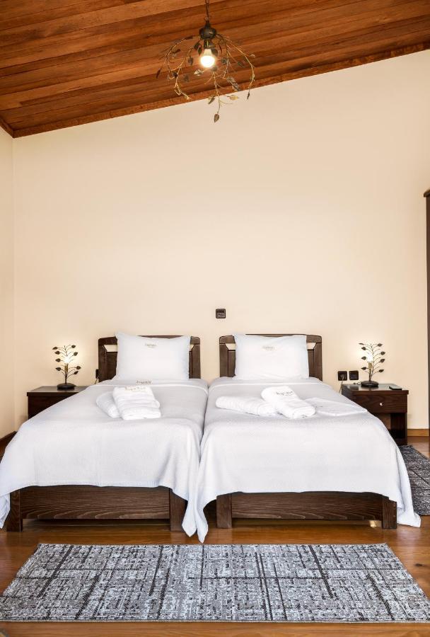 Limnaio Hotel Khrisokhórafa Buitenkant foto