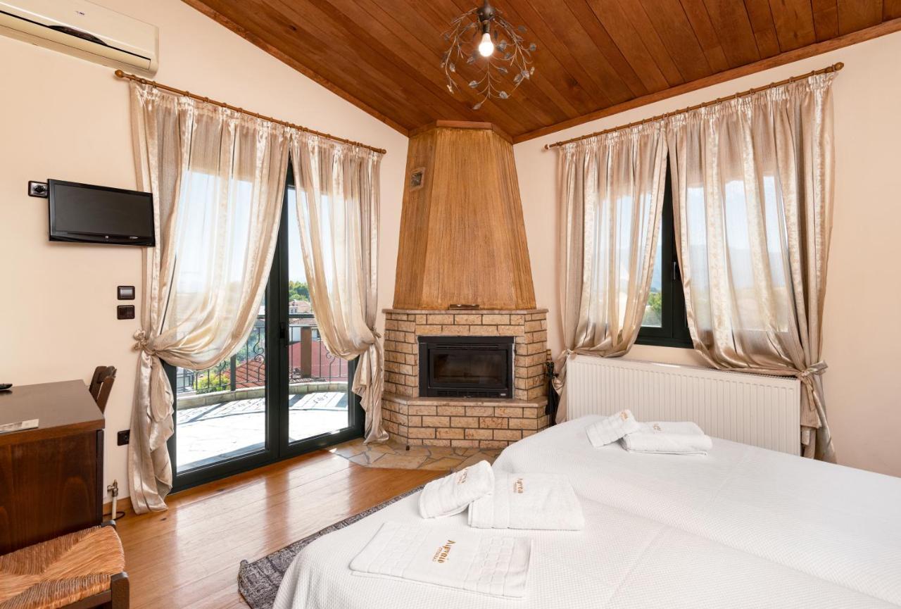 Limnaio Hotel Khrisokhórafa Buitenkant foto