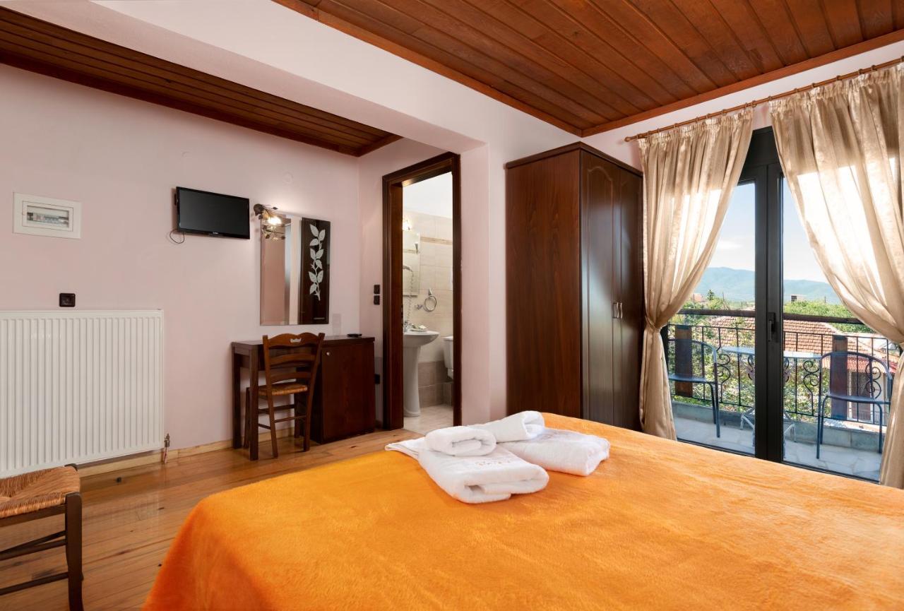 Limnaio Hotel Khrisokhórafa Buitenkant foto