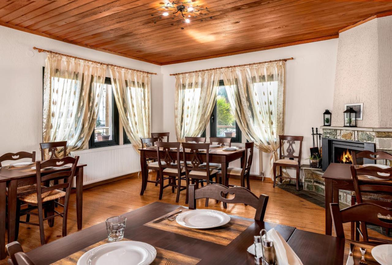 Limnaio Hotel Khrisokhórafa Buitenkant foto
