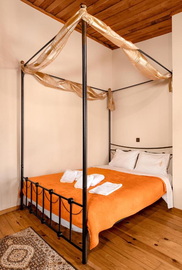 Limnaio Hotel Khrisokhórafa Buitenkant foto