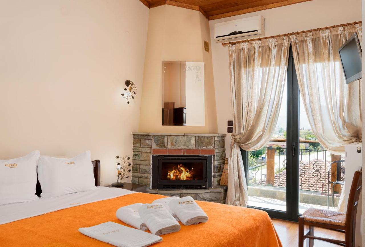 Limnaio Hotel Khrisokhórafa Buitenkant foto