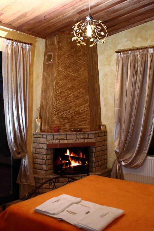 Limnaio Hotel Khrisokhórafa Buitenkant foto